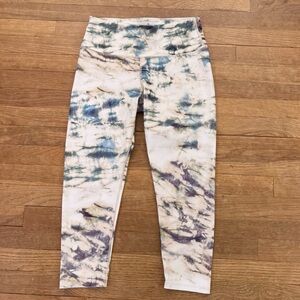 Apana Girls Youth Tie-Dye Cropped Leggings - Blue and Cream Size Medium M
 b78